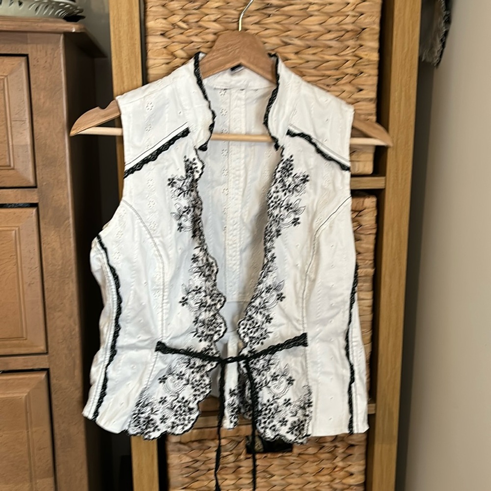 Front tie embroidered blouse